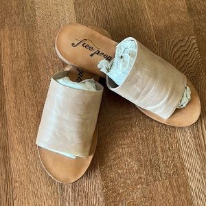 NWOT free people slides size 39